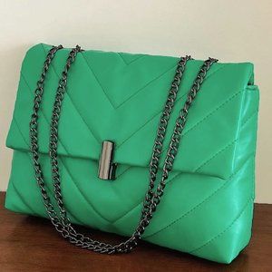Minimalist Chevron Chain flap tote bag